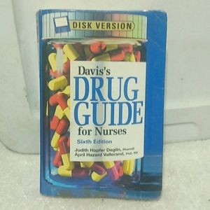 Vintage "Davis's Drug Guide for Nurses" 6th edition